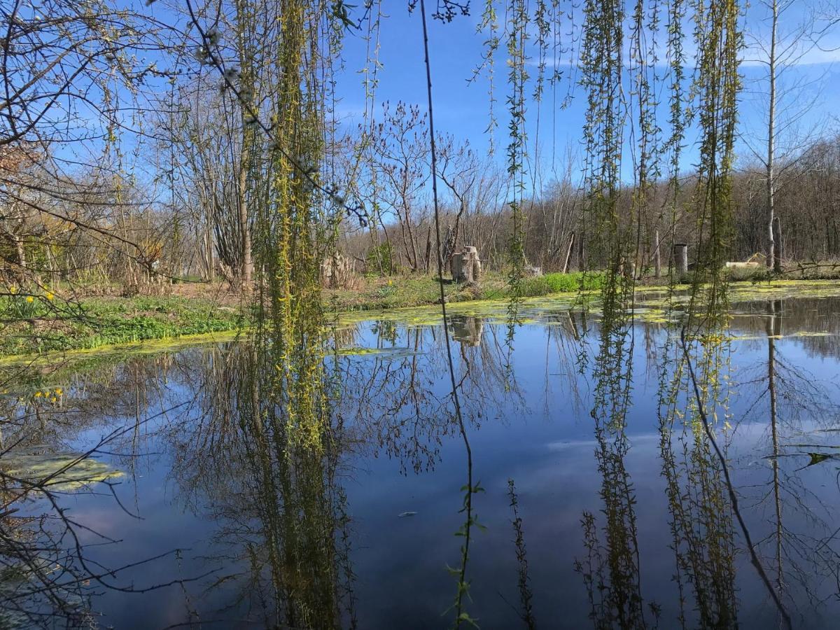 La Barcelle, Une Pause Nature. Perrigny  Luaran gambar